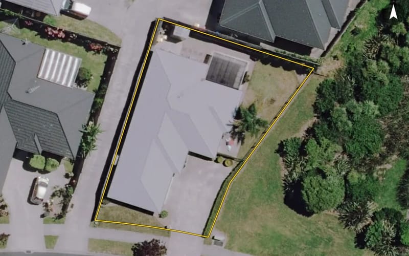 8 Trauzer Place
