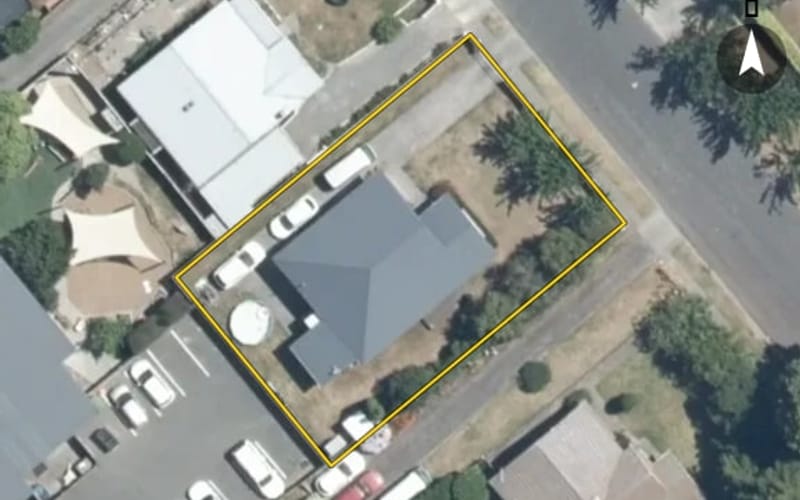 1004 Plunket Street