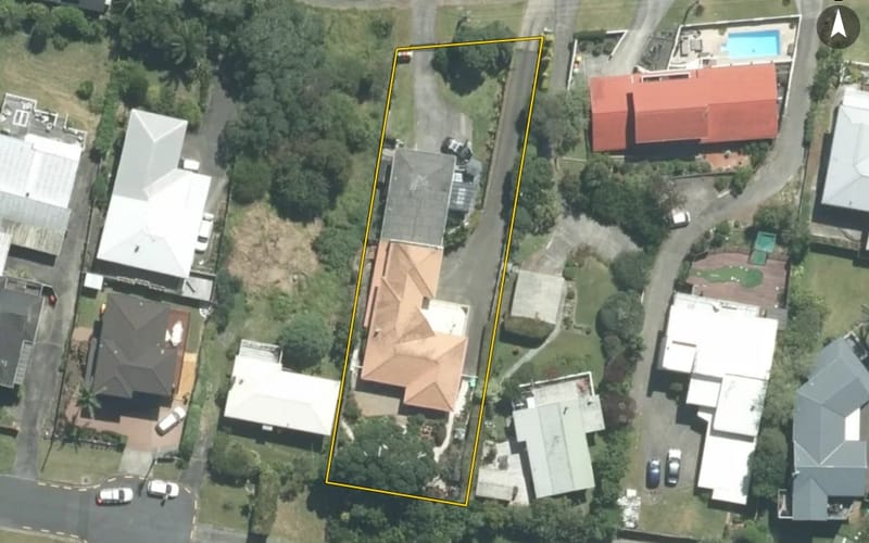 2/18 Mizpah Road