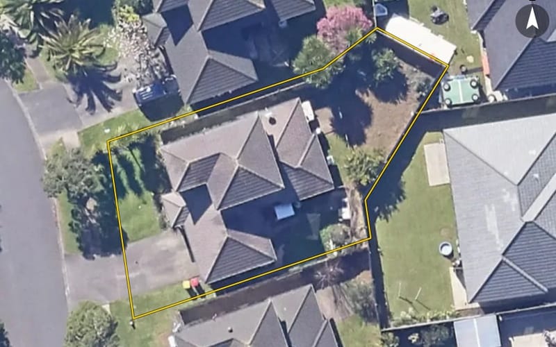 13 Secoia Crescent