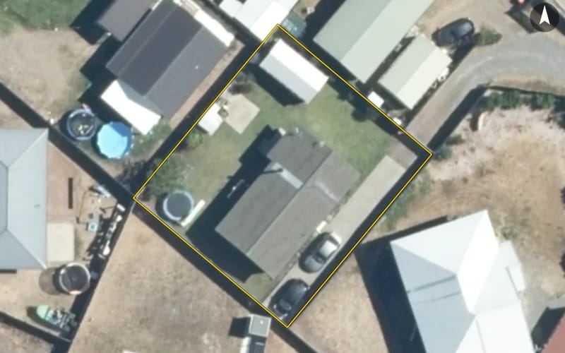 11 Holmes Place