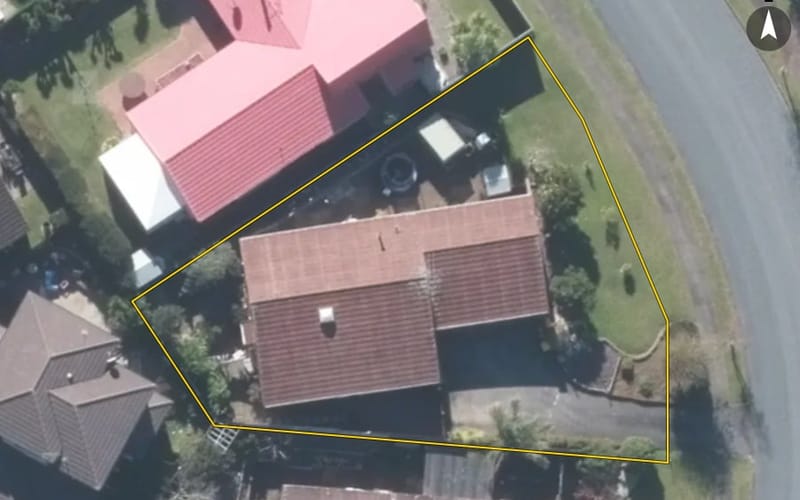 6 St Simon Place