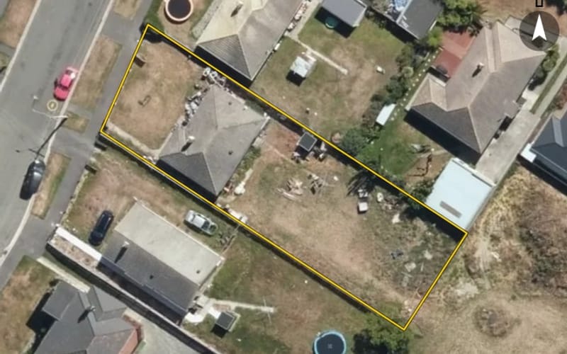 11 McLean Street