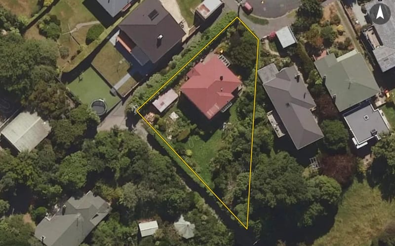 12 Grandview Crescent
