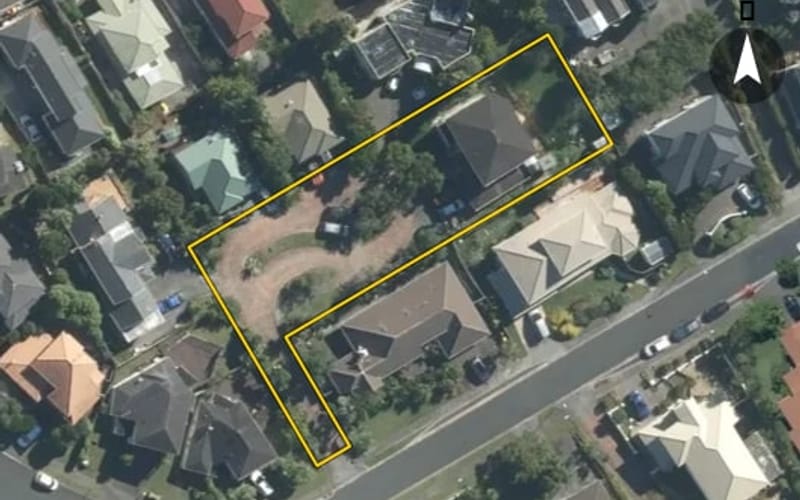 10 Manu Place