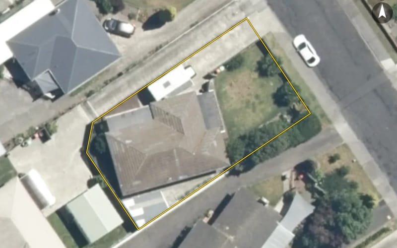 801 Maitland Crescent