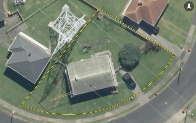 18 Featherston Crescent