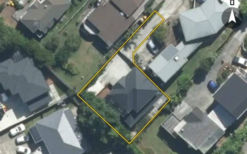 8B Dallinghoe Crescent