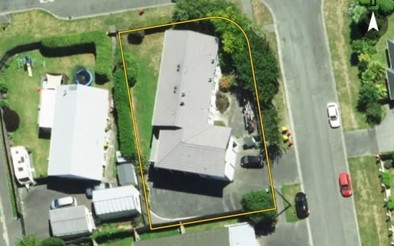 2 Douglas Street