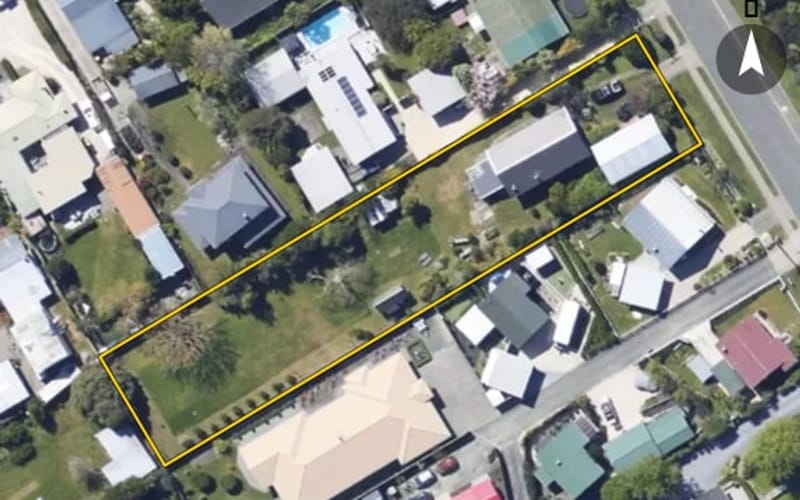 35 Iwa Street