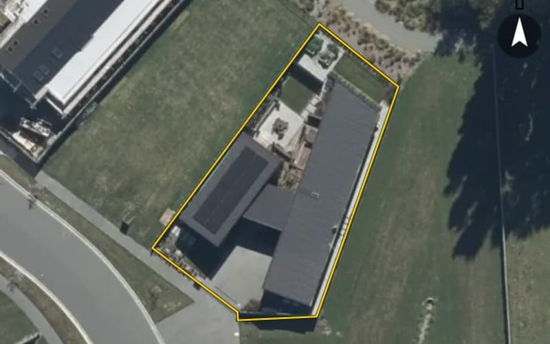 8 Meadow Stream Drive