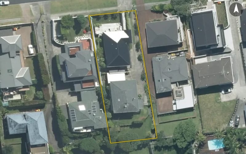 33 Hyde Road