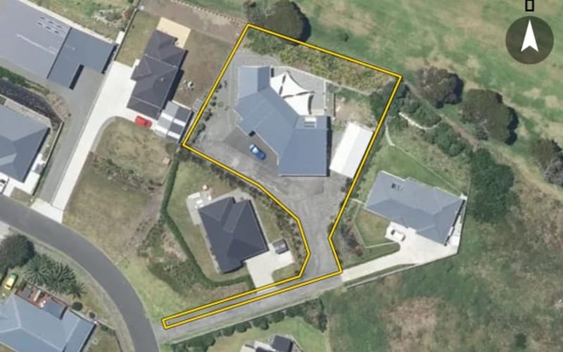35 Golf Vue Place
