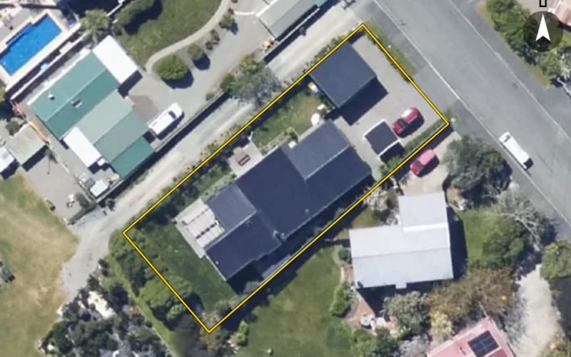 12 Broadsea Avenue