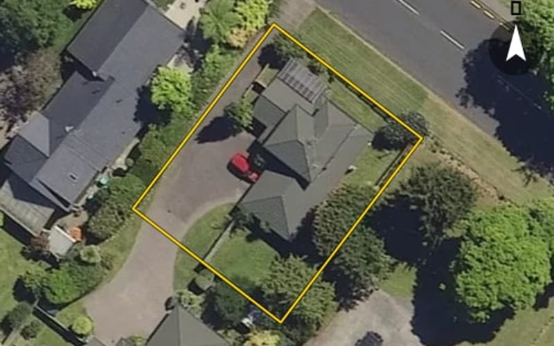 55A Iles Road