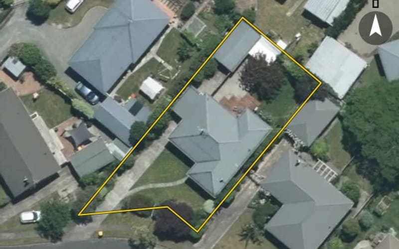 15 Keats Crescent
