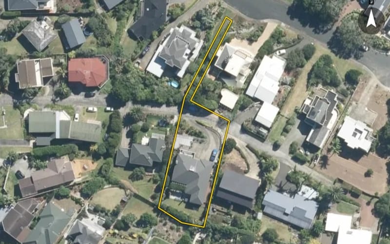 16 Upper Chelverton Drive