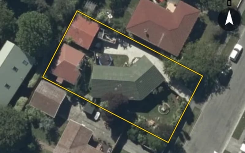 37 Staffa Street