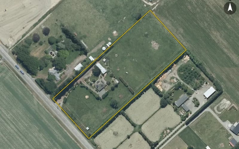 49 Beach Road East