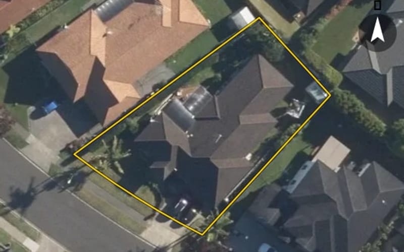 6 Leafield Crescent