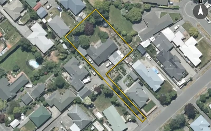 9 Reid Crescent