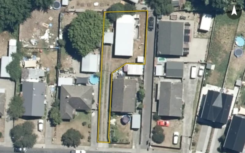 1208A Cunningham Crescent
