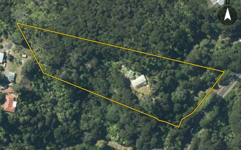 253 Laingholm Drive