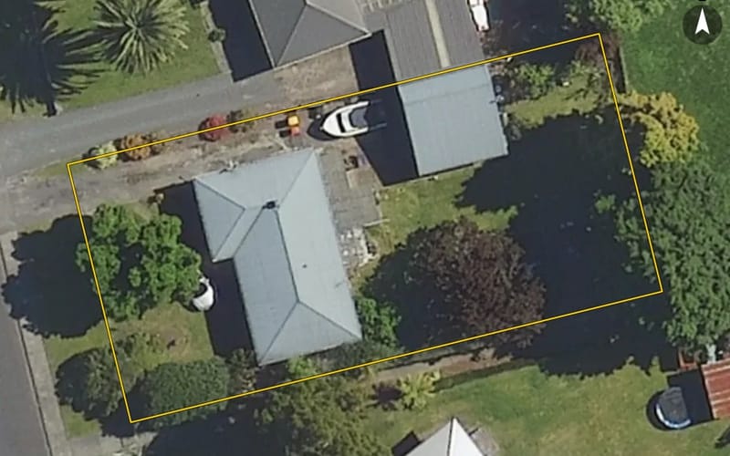 15 Huia Street