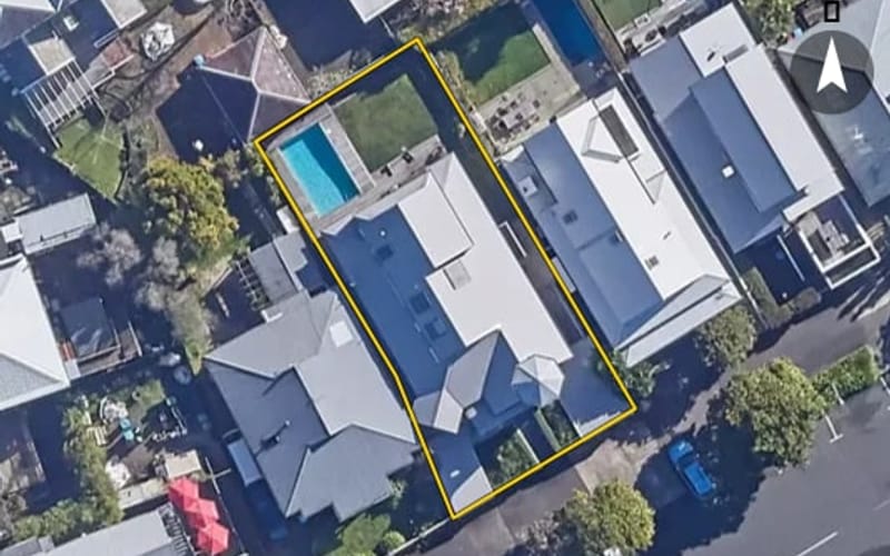 4 Anglesea Street
