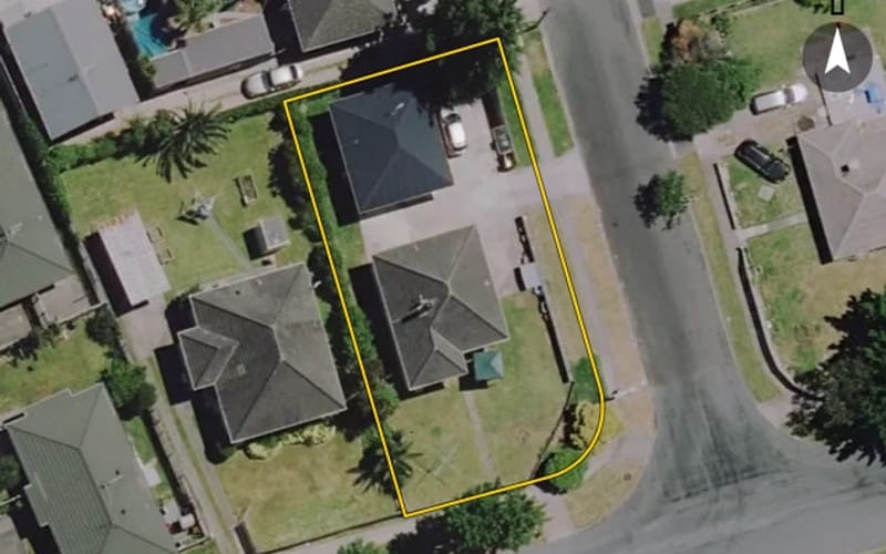 1 Yeats Crescent