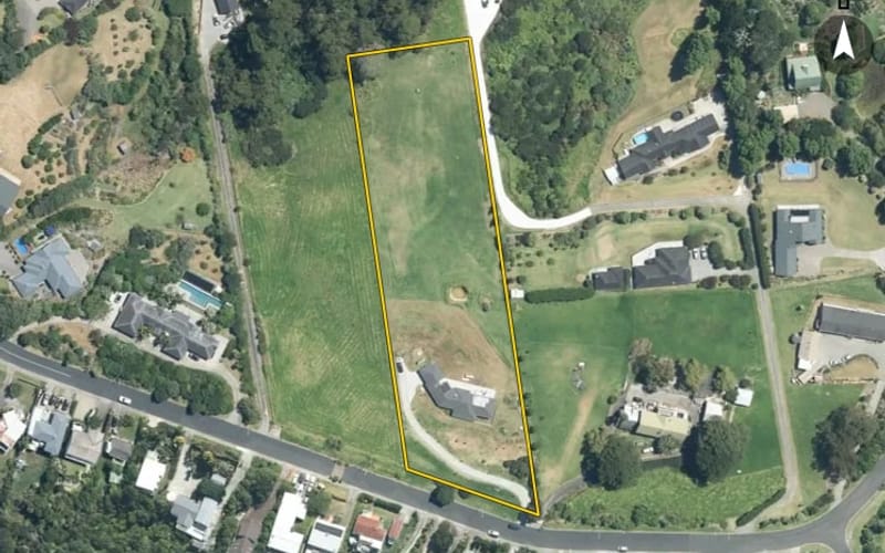 12 Roberts Road