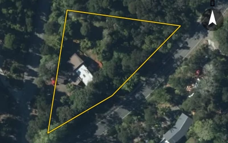 2 Beach Street