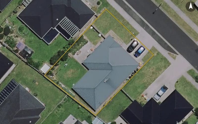 14 Ladeira Place
