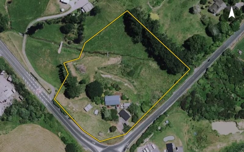 5 Lake Road