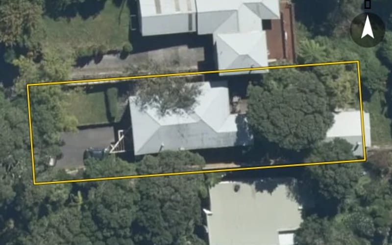 6 Foster Crescent