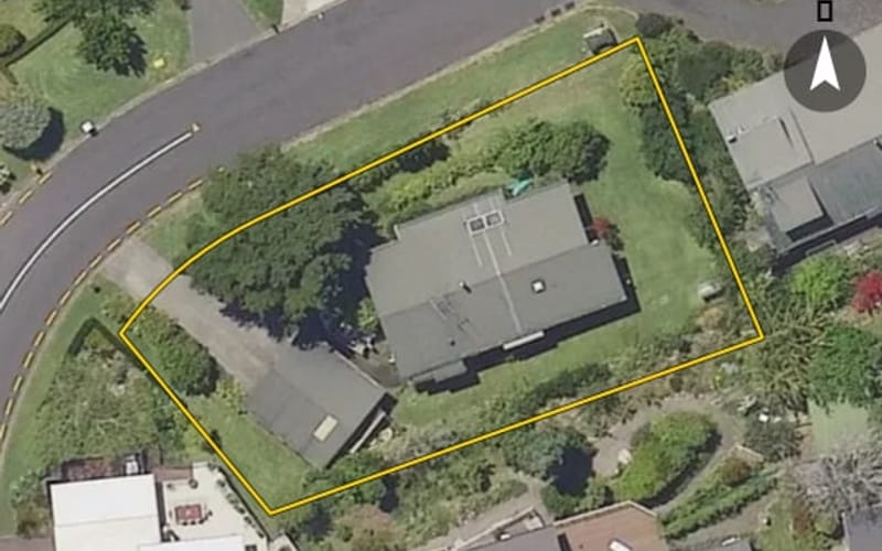 6 Moana Drive