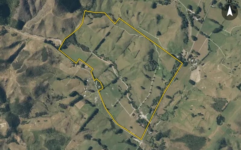 11 Hururua Road