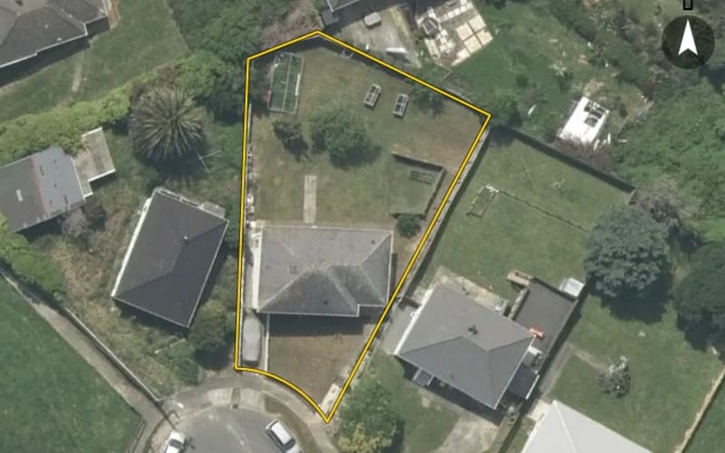 12 Mitchell Grove