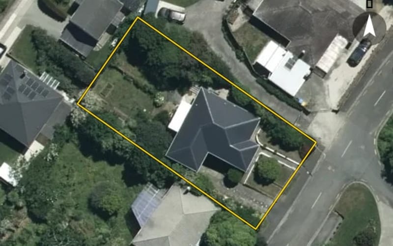 82 Campbell Street