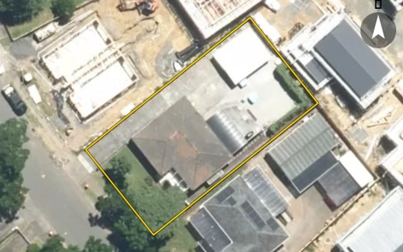 8 Leaver Place