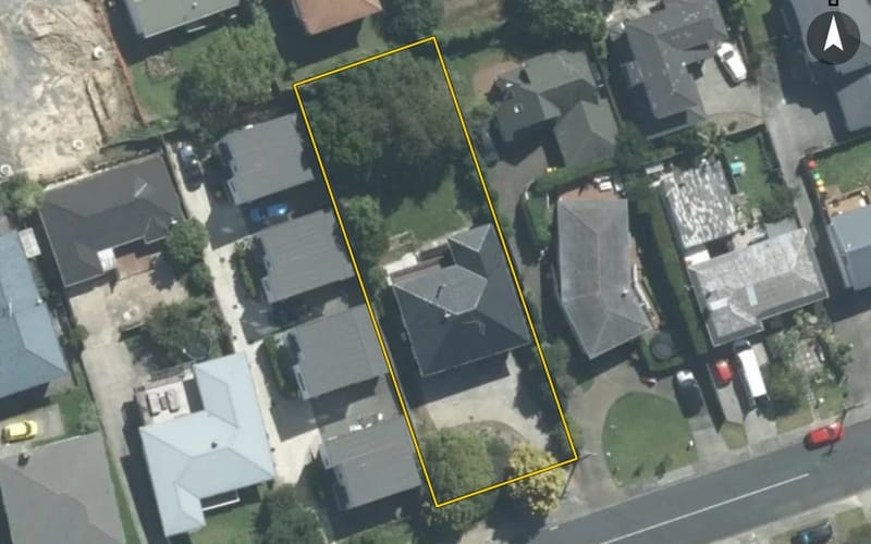 13 Bond Crescent