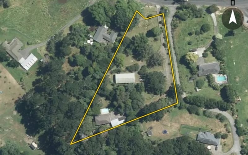 457 Ponga Road
