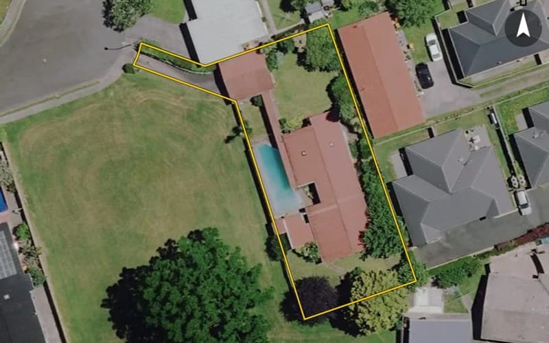 8 Newport Place