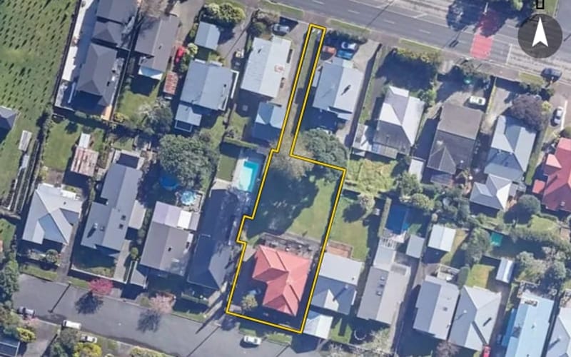 15 Douglas Road