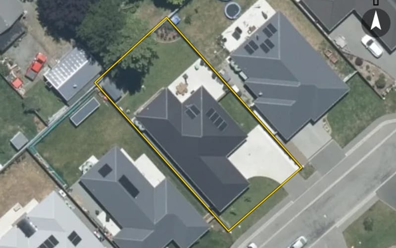 37 Geoff Geering Drive