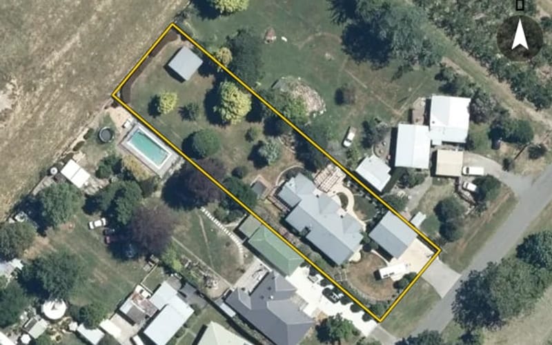 883 Park Road South