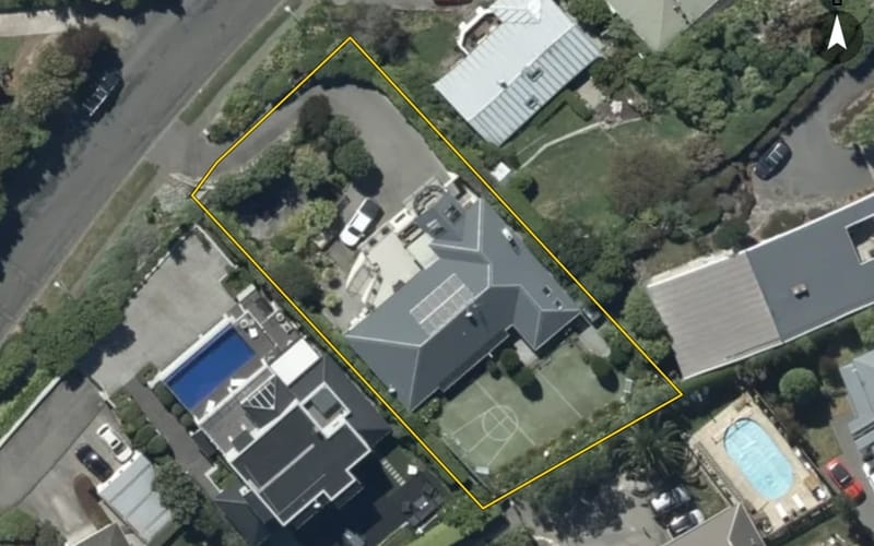 6 Takahe Drive