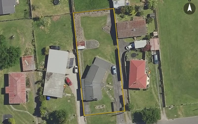 13 Leslie Avenue