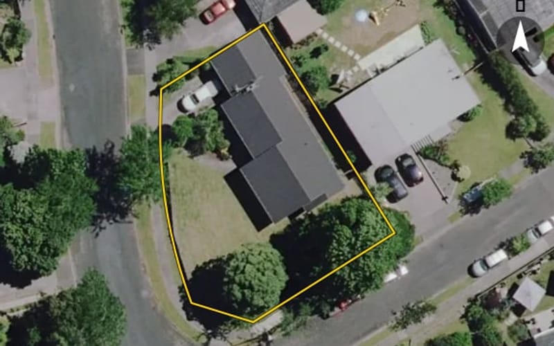 32 Hooker Avenue