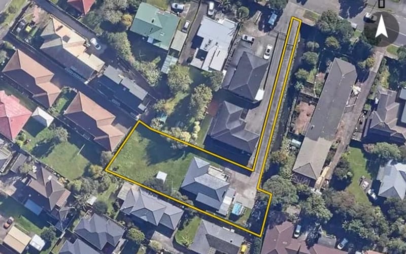 12A Memorial Avenue
